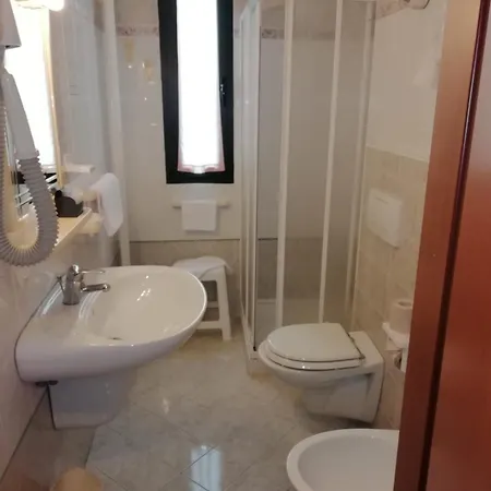 Hotel Hotel Gran Delta Di Alba-Invest Srl