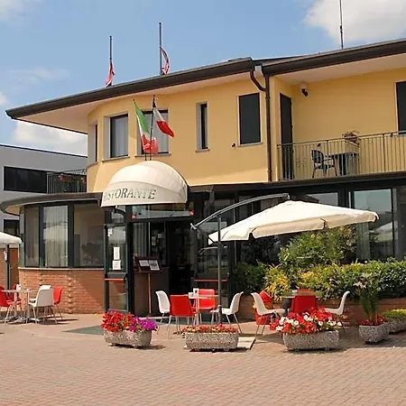Hotel Gran Delta River & Nature 3*